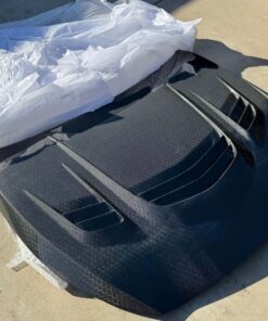 Batman-style vented hood honeycomb carbon fiber hood